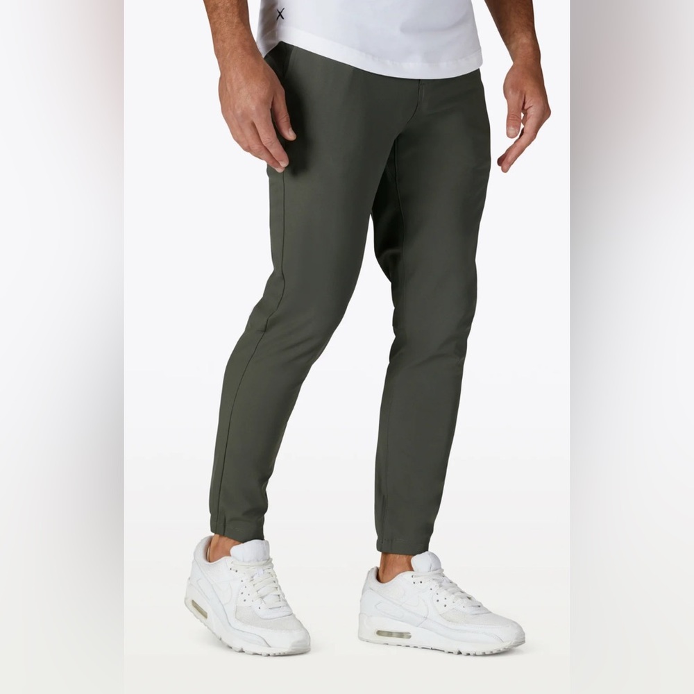 CUTS Clothing AO Jogger Size medium mens pants
